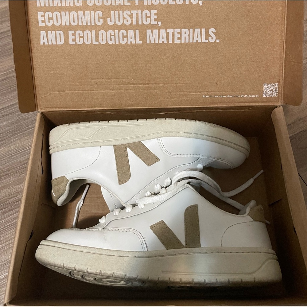 VEJA V-12 Leather Sneakers in White